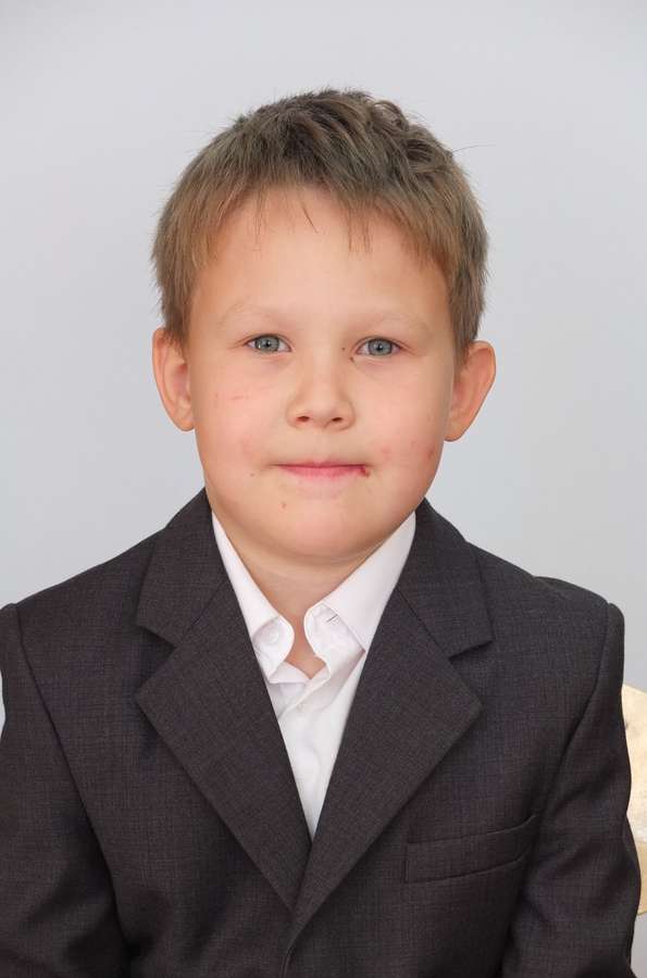 Костин Кирилл 3307011396