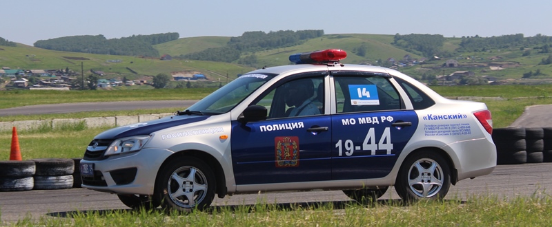 Сотрудники ГИБДД со всего Сибирского Федерального округа будут соревноваться в чемпионате по кольцевым автогонкам